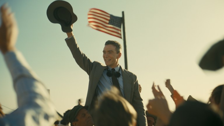 Cillian Murphy as Oppenheimer and flag main